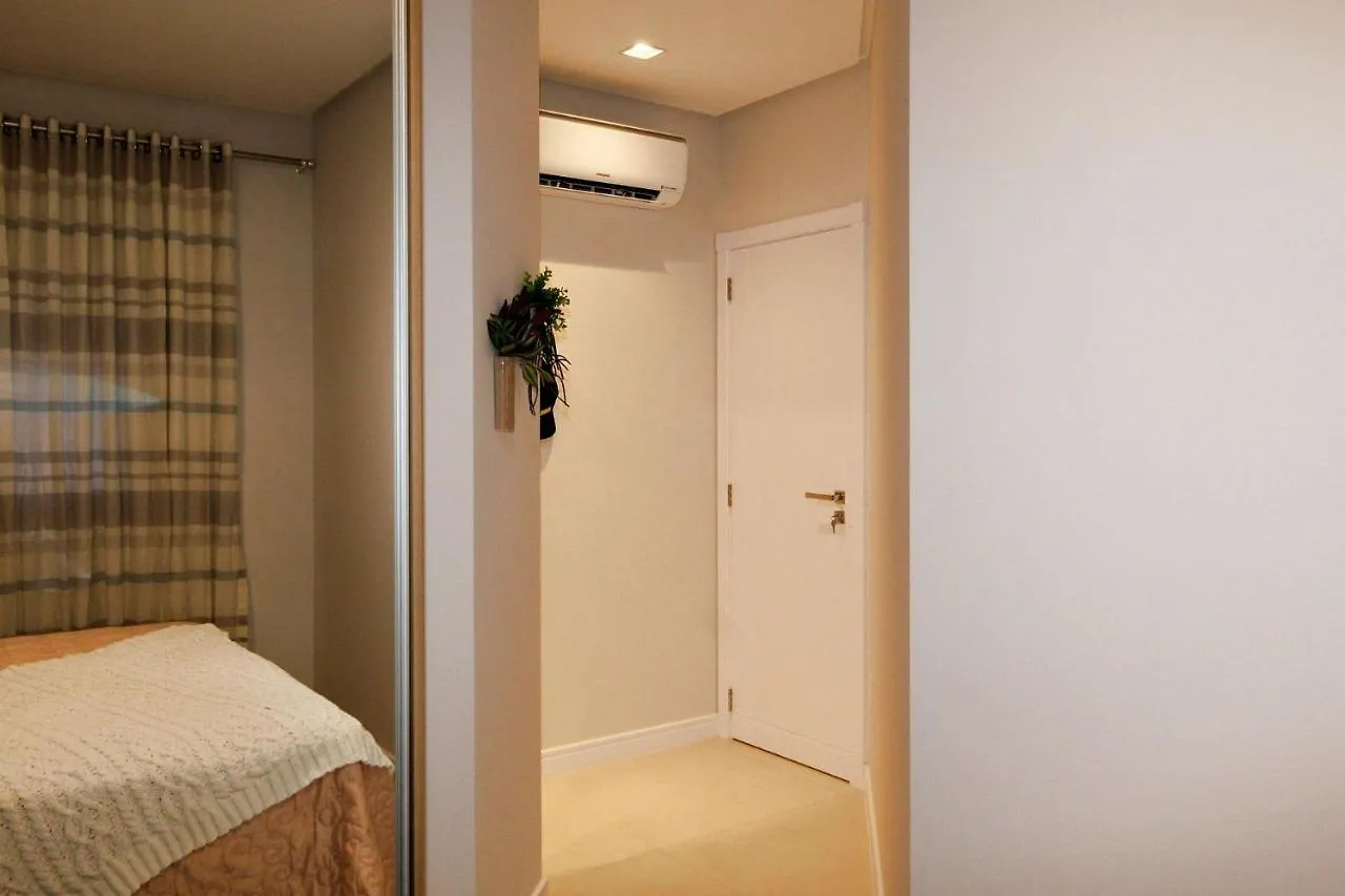 1090 Finamente Decorado 03 Suites Na Praia De Bombinhas 0*,  Βραζιλία