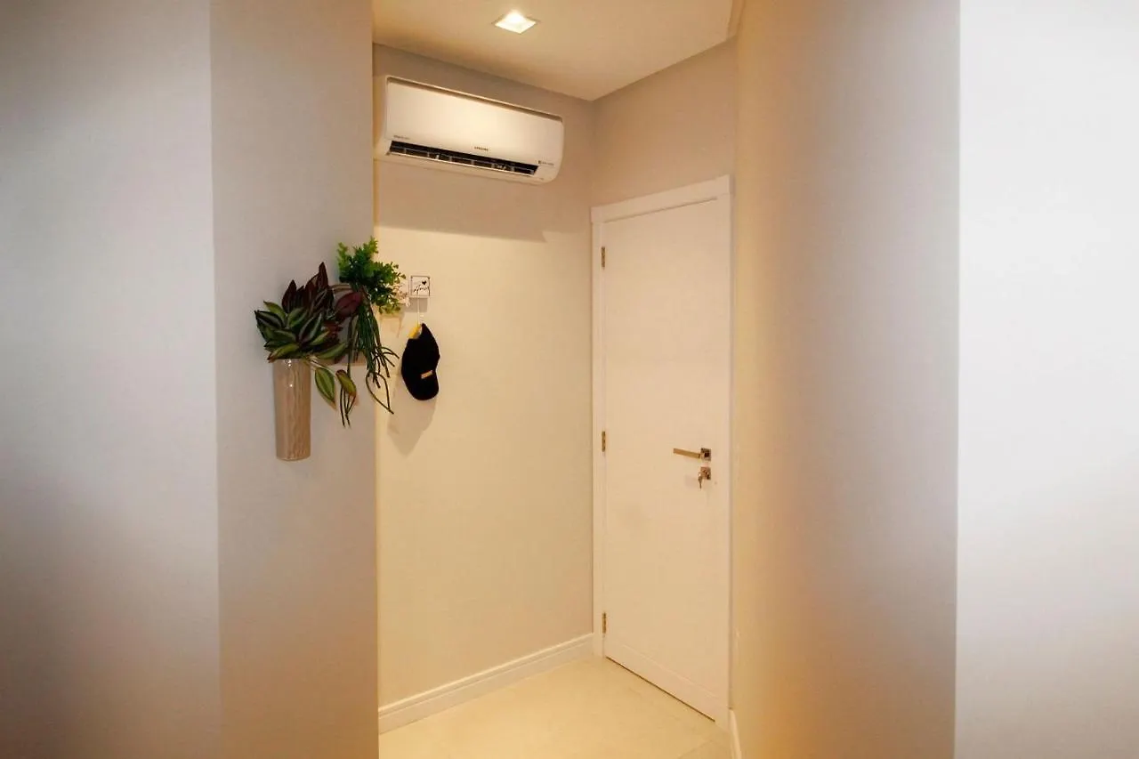 1090 Finamente Decorado 03 Suites Na Praia De Bombinhas 0*,  Βραζιλία