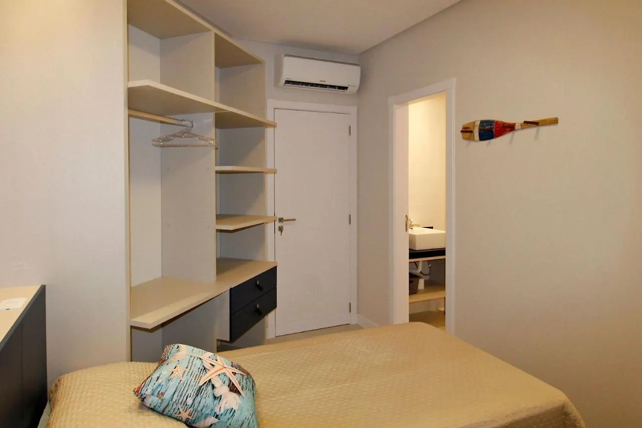 1090 Finamente Decorado 03 Suites Na Praia De Bombinhas