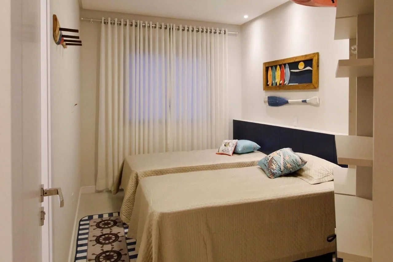 1090 Finamente Decorado 03 Suites Na Praia De Бомбиньяс Апартаменты