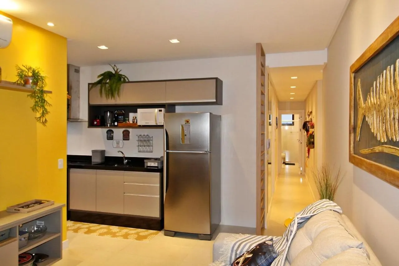 1090 Finamente Decorado 03 Suites Na Praia De Бомбиньяс 0*,  Бразилия